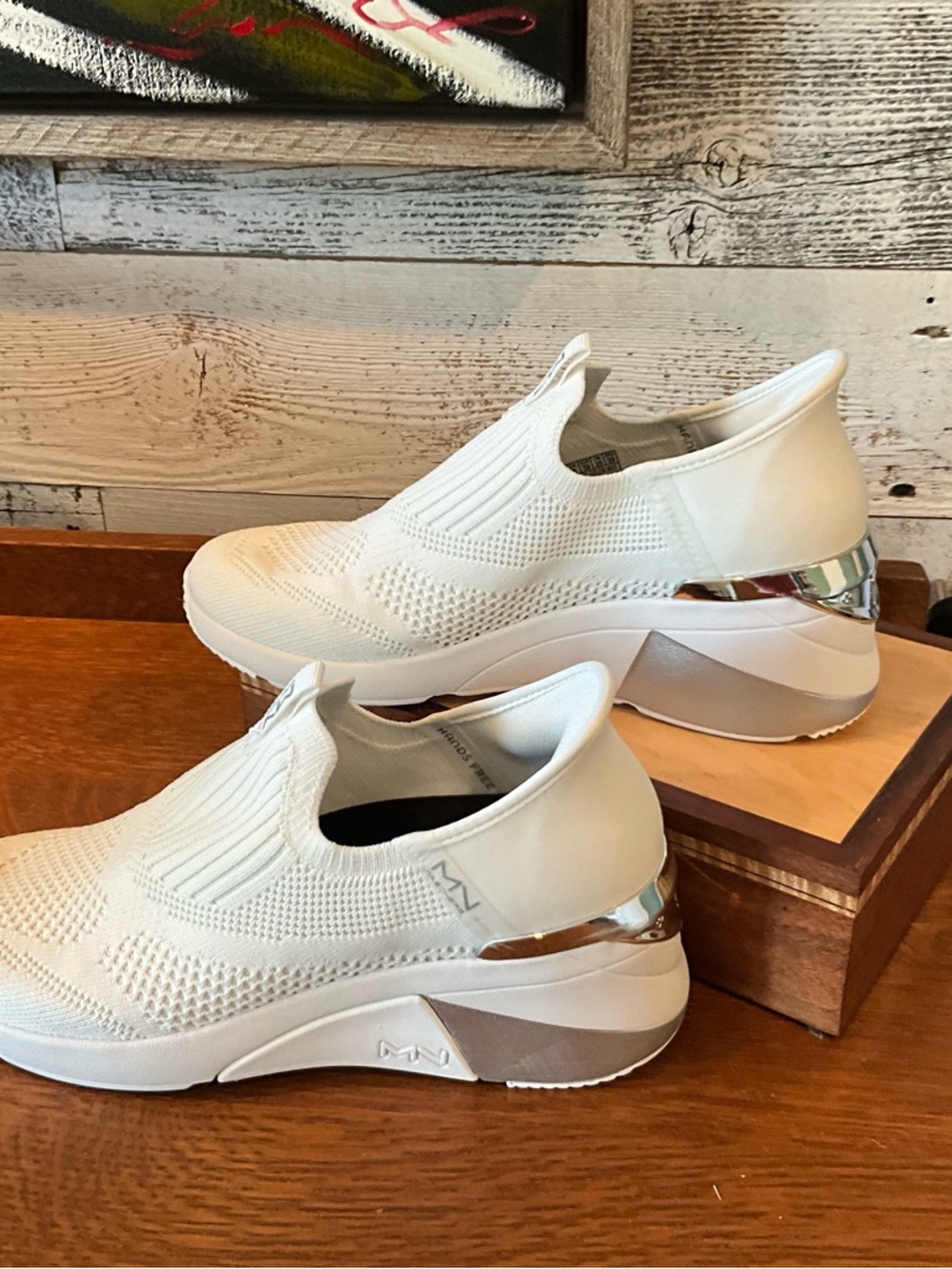 Skechers Women’s White Slip-On Knit Sneakers Wedge Hands Free! - Picture 11 of 11